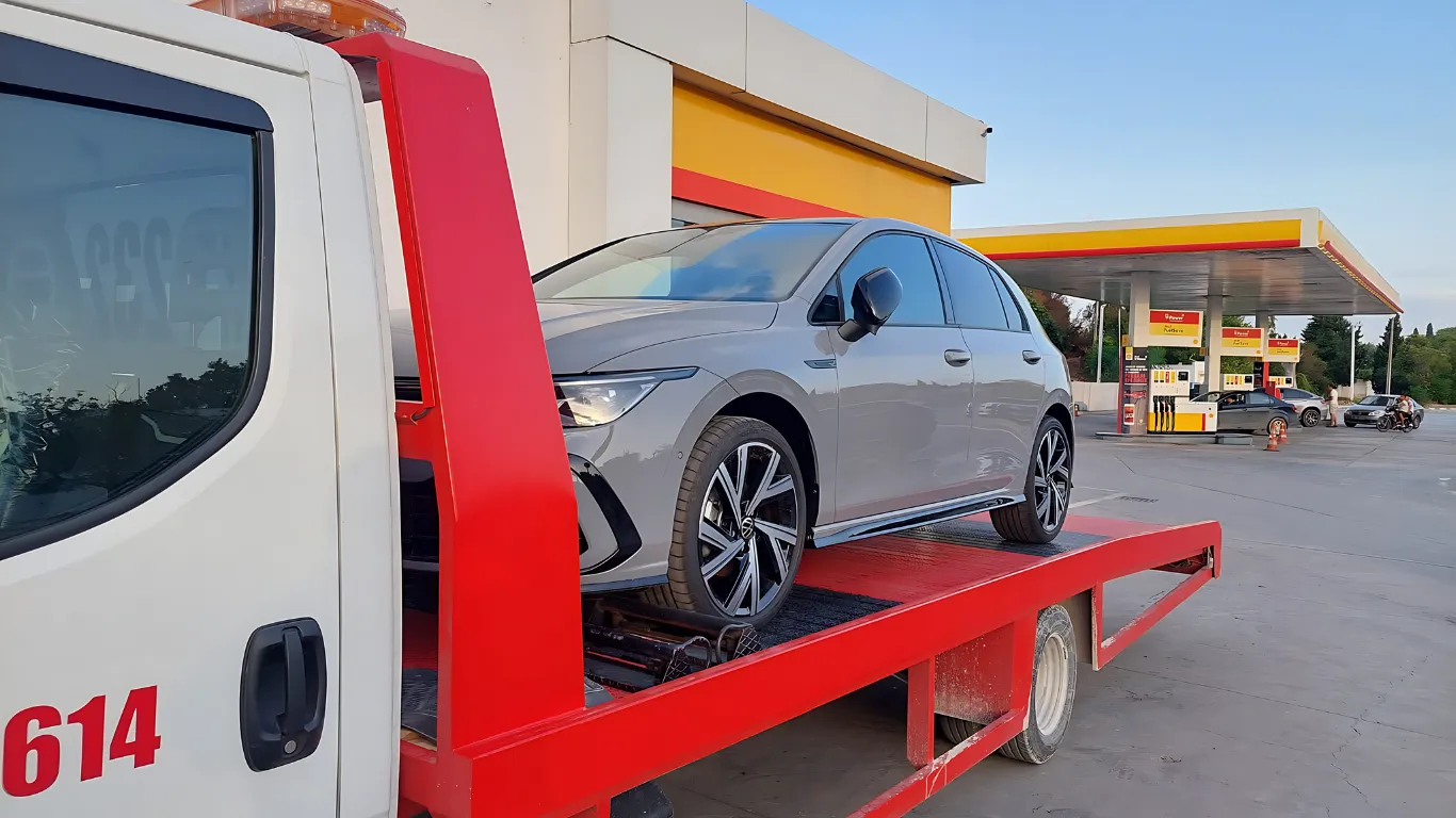 Dépannage d'urgence Intervention rapide en cas de panne immobilisante.