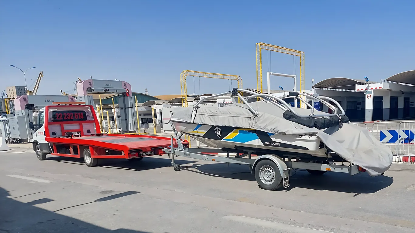 Remorqueur polyvalent pour tous types de véhicules Remorqueur polyvalent pour tous types de véhicules